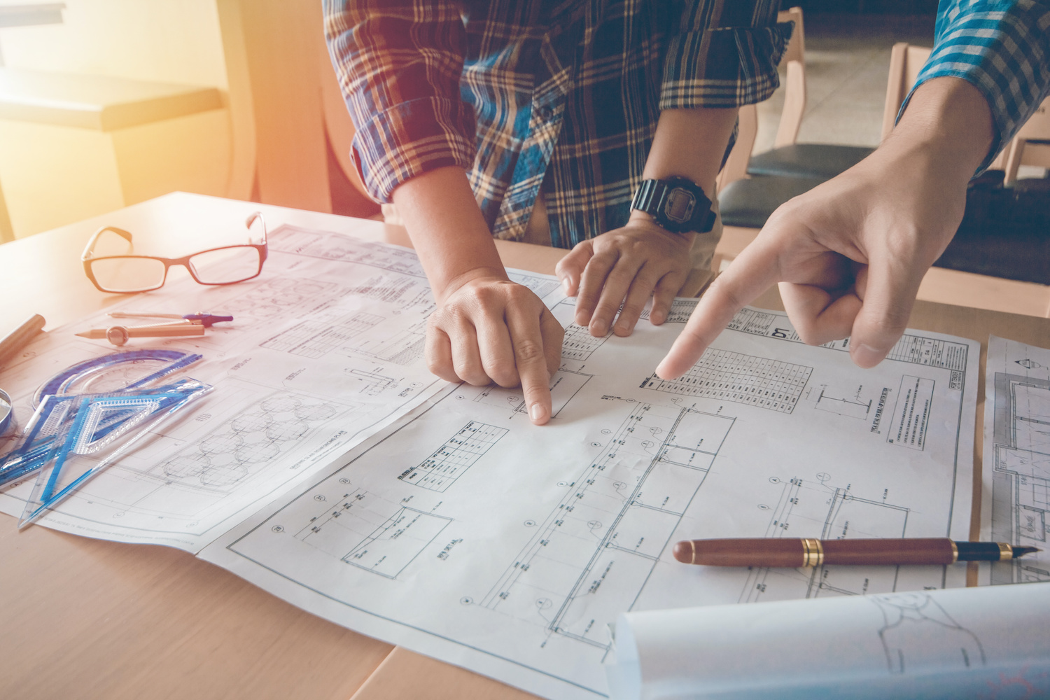 custom home builder role